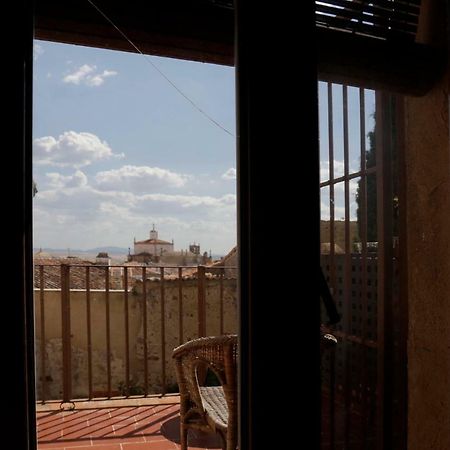 Apartamento En Casa Del S.Xvi Trujillo Eksteriør billede